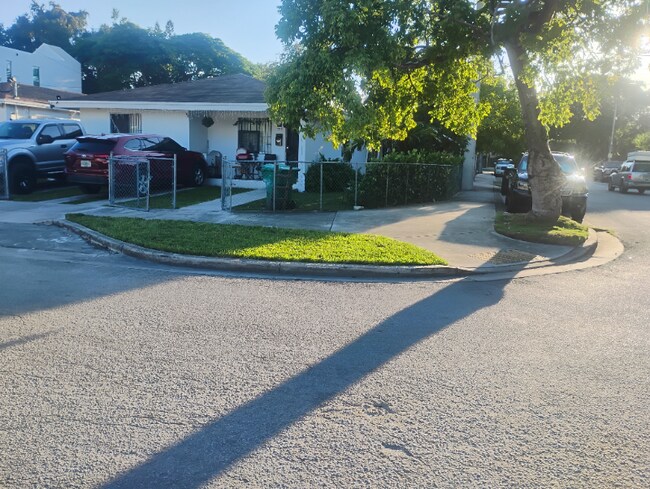 Building Photo - 550 NW 58th St