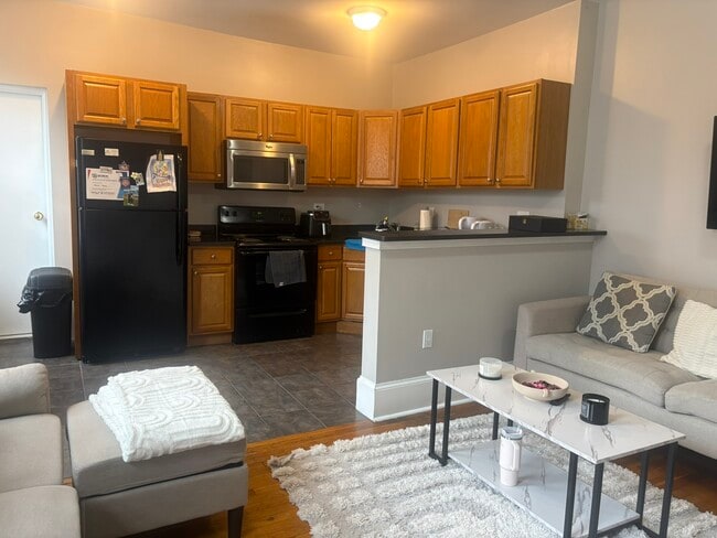 Photo - 1050 Commonwealth Ave