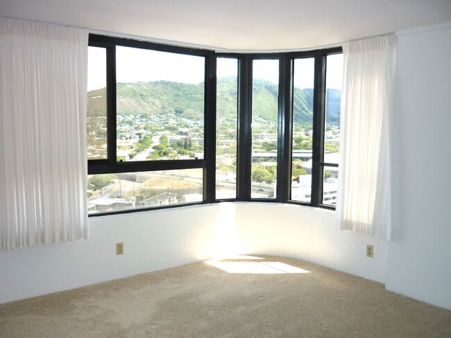 Photo - 2724 Kahoaloha Ln