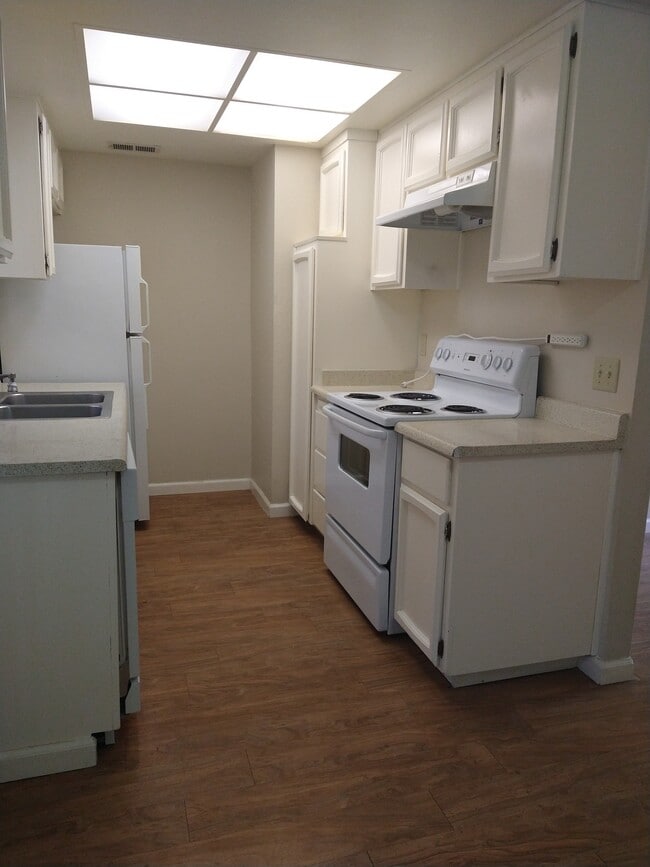 Garden West One Apartments