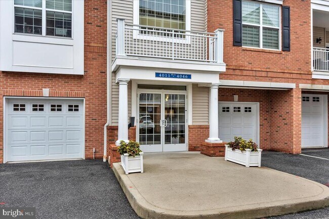 Building Photo - 4023 Derby Ct