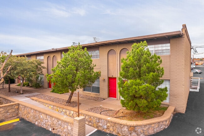Seville West Apartments
