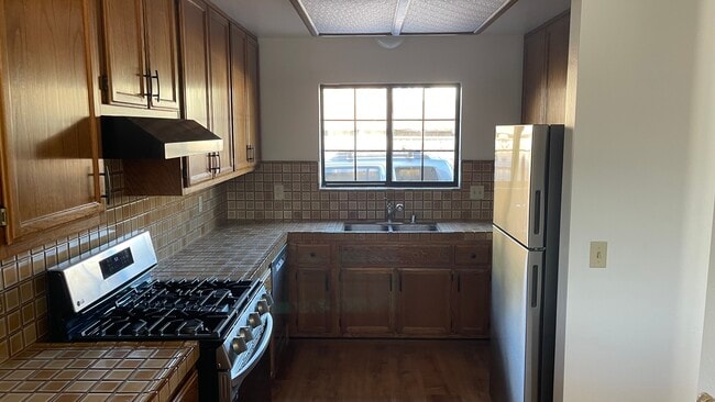 Photo - 711 Hanover St