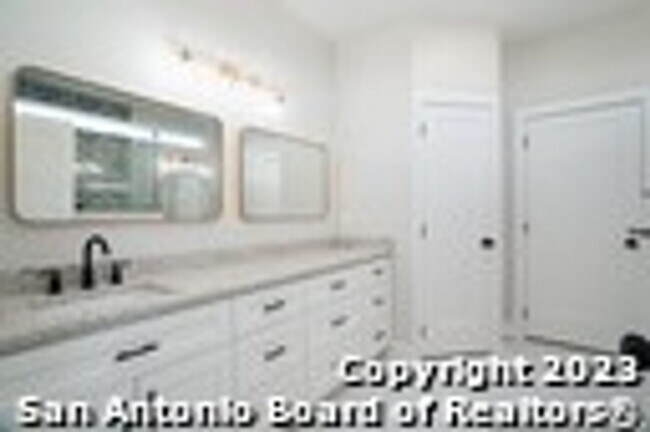 Photo - 343 Porter St