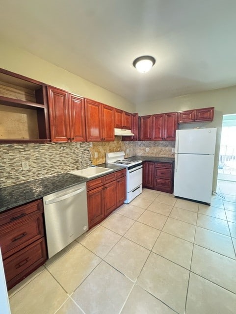 Building Photo - 15 Wales Ave