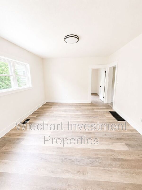 Photo - 514 N Shore Dr