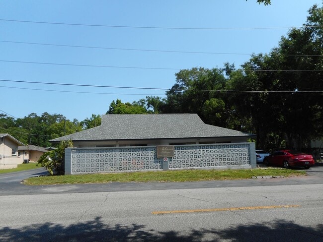 2037 NE 2nd St Unidad 10