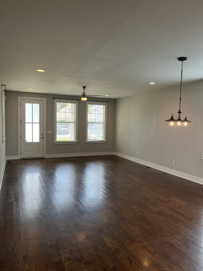 Photo - 191B Chilton St