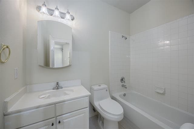 Photo - 6609 Amesbury Ln