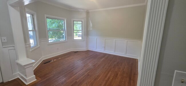 Photo - 235 Starr St Unit 1