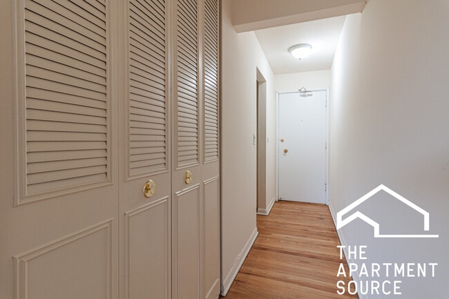 Photo - 540 W Roscoe St Unit 581