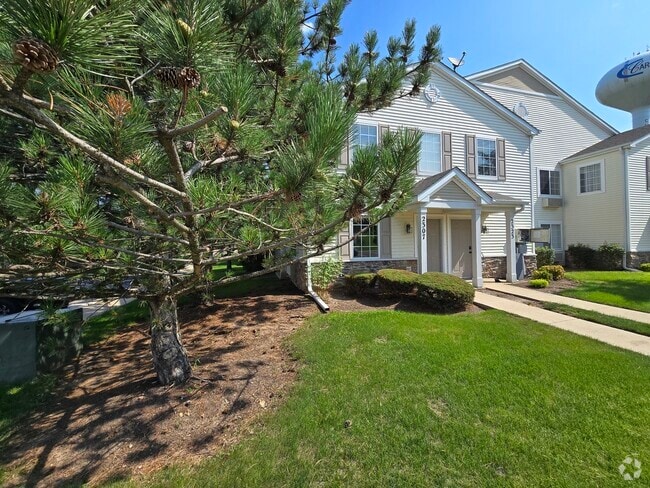 Building Photo - 2307 Silverstone Dr Rental