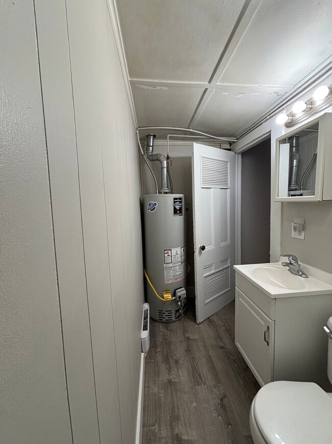 Photo - 18 Seminary Ave Unidad 18.5 Seminary-1