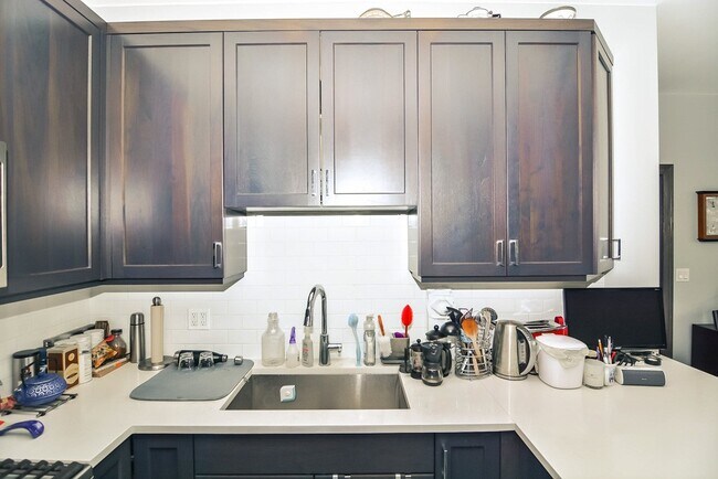 Photo - 4342 N Ashland Ave Unit J06P