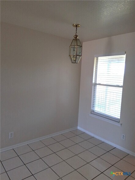 Photo - 1005 Circle M Dr Unidad B