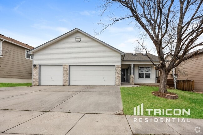 Building Photo - 5950 Fescue Dr Rental