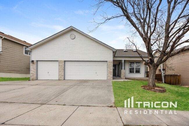 Photo - 5950 Fescue Dr House