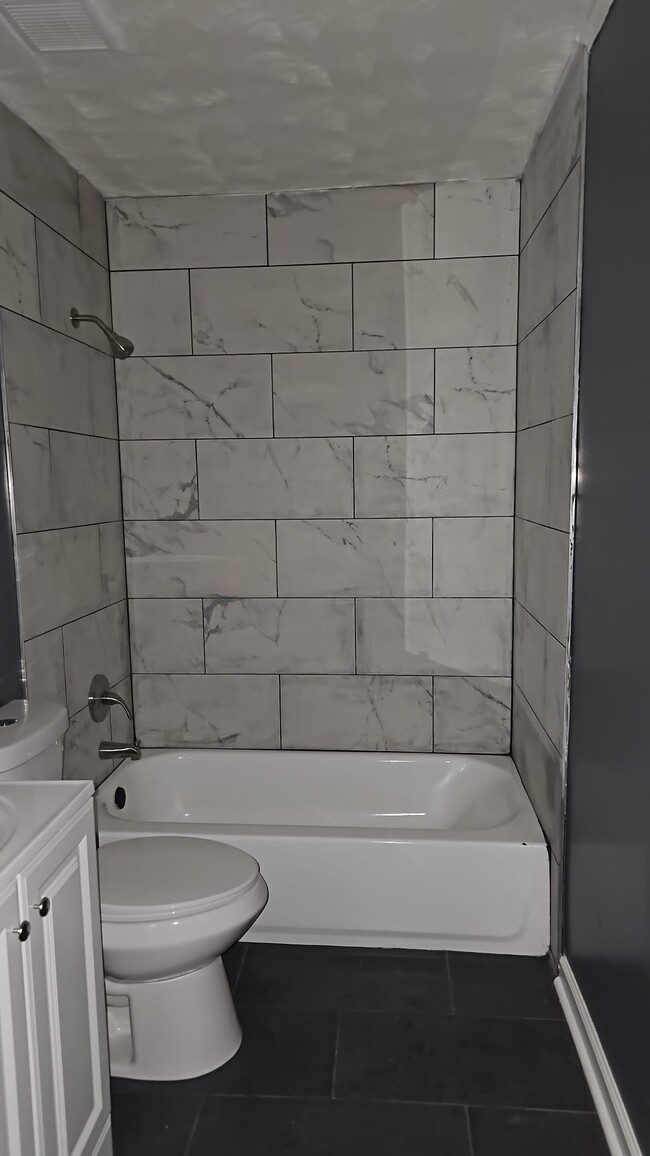 Photo - 2137 Lowell Ave