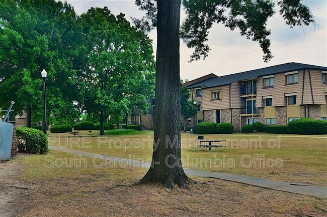 Photo - 1222 Old Manor Rd