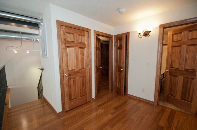 Photo - Union Biscuit Warehouse 111 Unidad UB 111