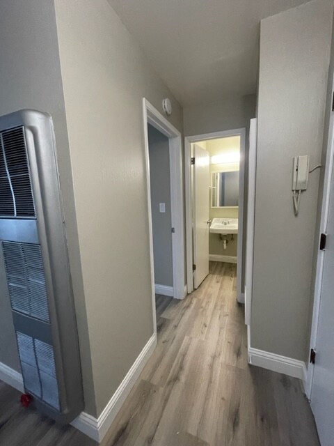 Photo - 5499 Claremont Ave Unidad 7