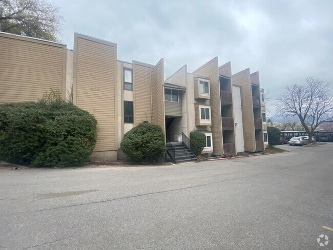Building Photo - 2270 E 4500 S Rental