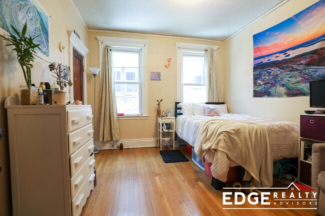 Photo - 1721 Commonwealth Ave Unit 2