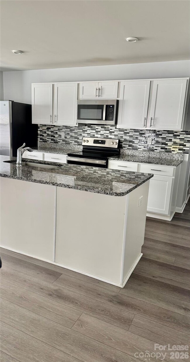 Photo - 1008 Skipjack Ln