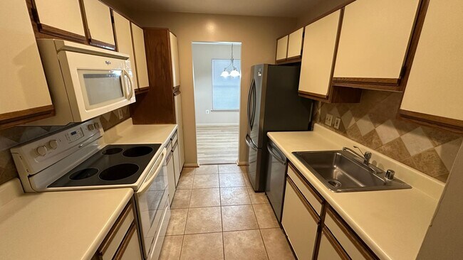 Photo - Spacious one bedroom condo located in the summer ridge community! Unit 303