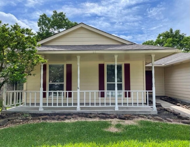 Photo - 21311 Meadowhill Dr