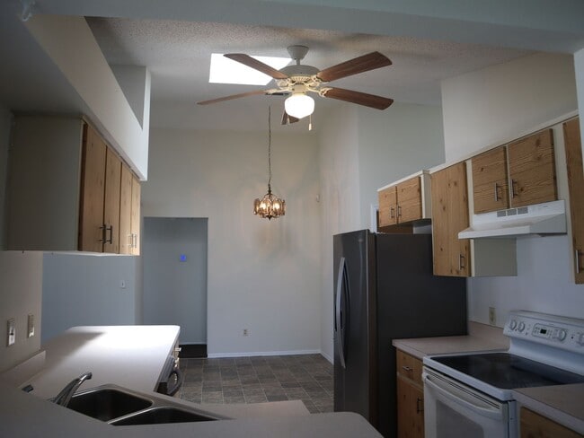 Photo - 3 Bedroom 2 Bath 2 Car Garage Deltona