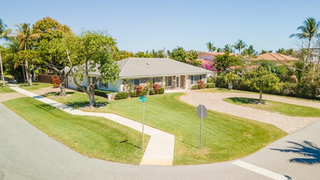 Photo - 401 NE 10th Terrace