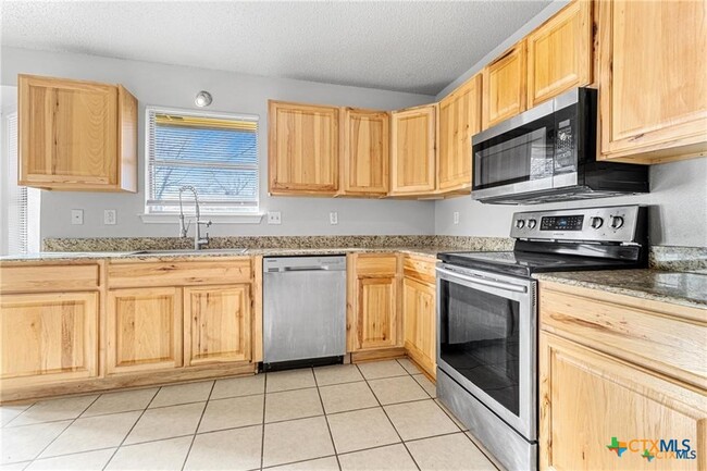 Photo - 2504 Coach Dr