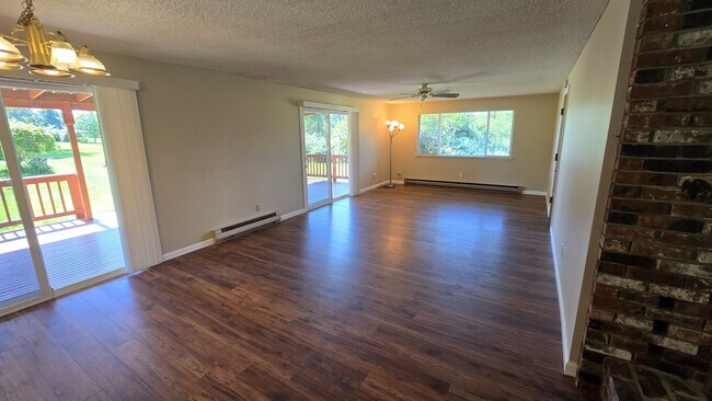 Photo - 11615 Wagner Rd