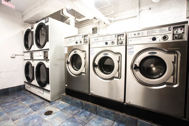 Photo - Sheridan Plaza