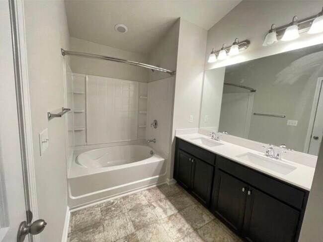 Photo - 1526 Brookmere Way