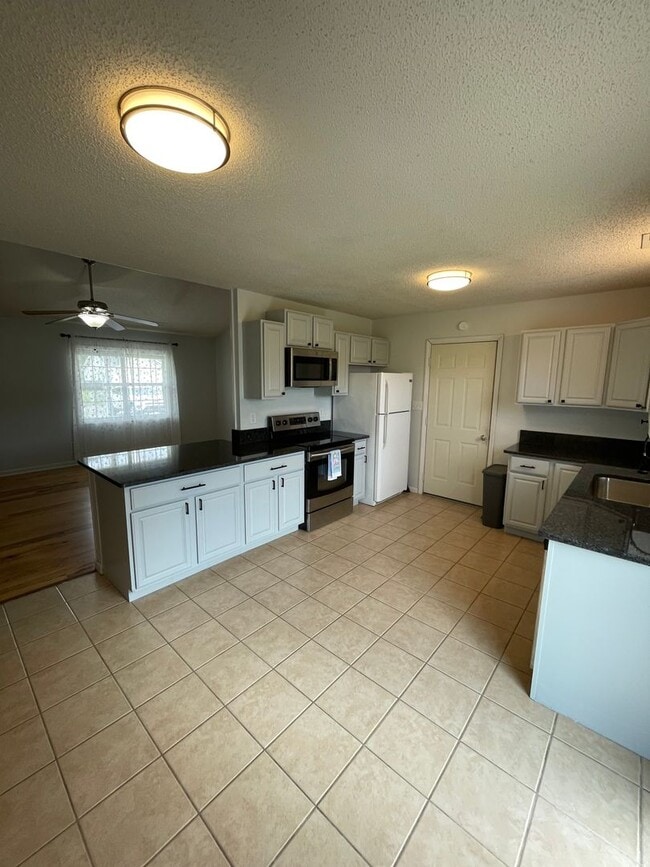 Photo - 164 Glenwood Dr