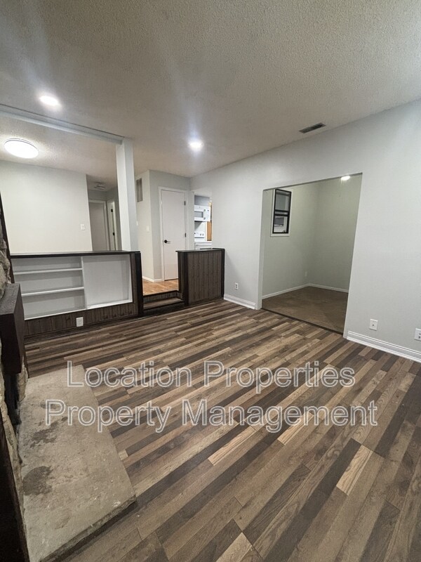 Photo - 1341 Westbrooke