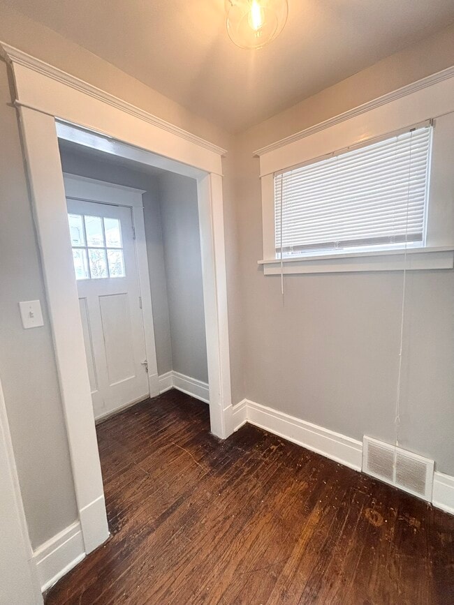 Photo - 70 Houston St Unit Lower