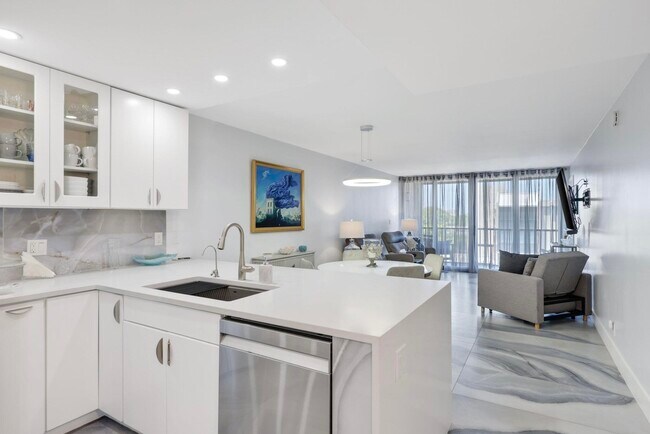 Photo - 12 Royal Palm Way Unit 605