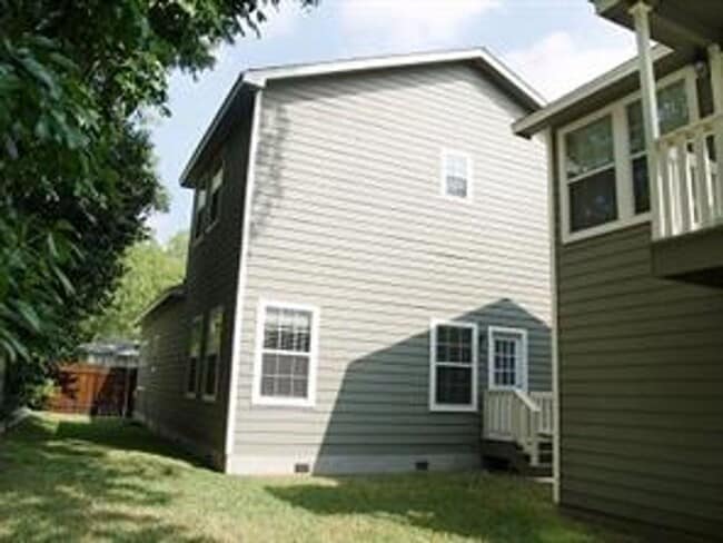 Building Photo - 5405 Evans Ave