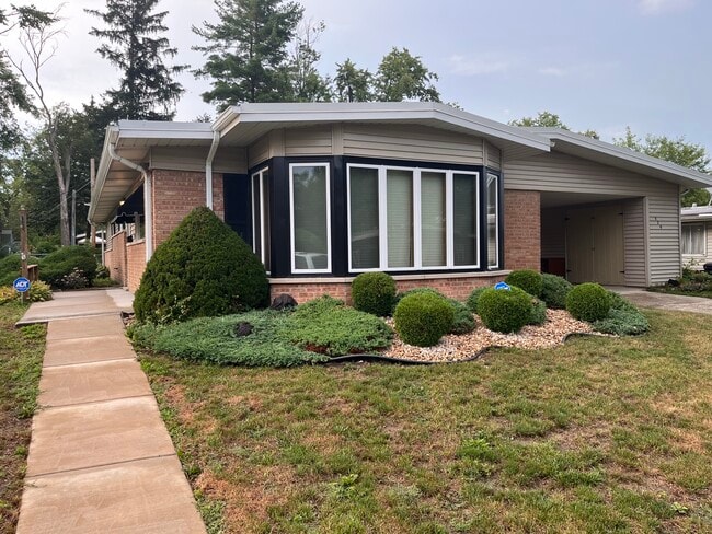 Photo - 324 Shawnee St