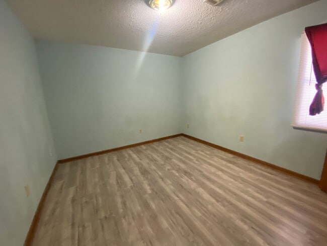 Photo - 710 Meadowbrook St Unidad B