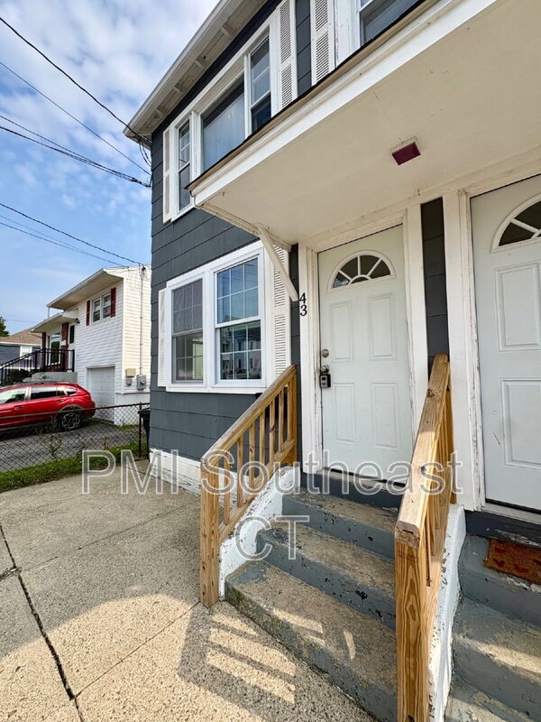 Photo - 43-45 Denison Ave Unit 43