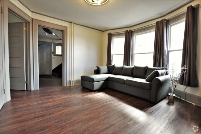 Building Photo - 306 Bryant Ave Unit House