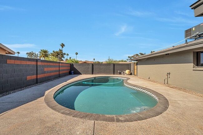Photo - 6-Bedroom, 3-Bath Tempe Home with Pool, Bar & Prime Location