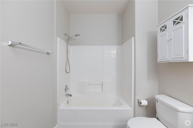 Building Photo - 905 Domnus Ln Unit 101 Rental