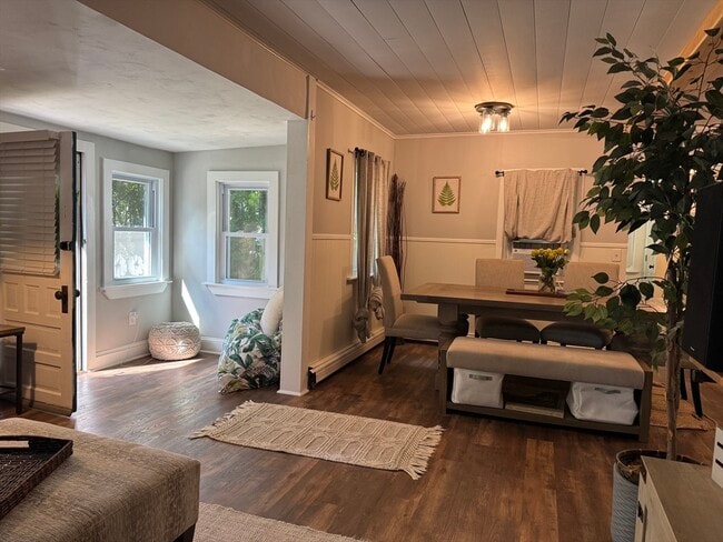 Photo - 50 Comfort St