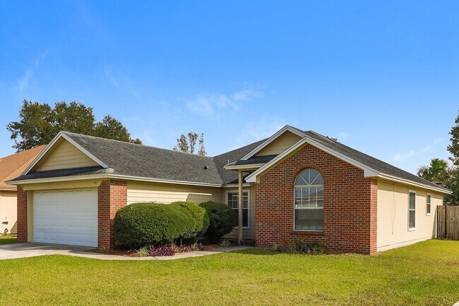 Photo - 411 Willow Green Dr