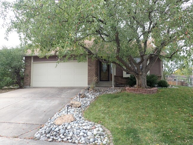 Photo - 4885 S Iris St